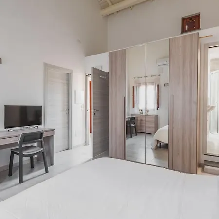 Modern Duplex With Balcony By Wonderful Italy Catania