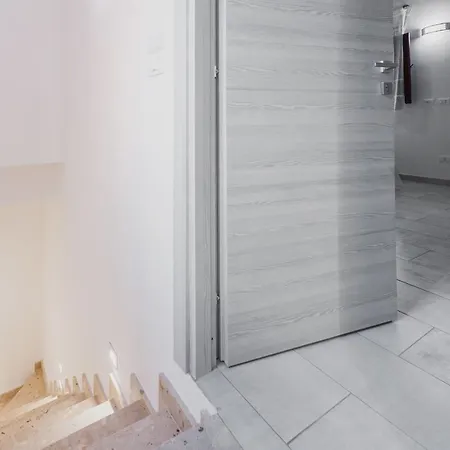 Modern Duplex With Balcony By Wonderful Italy Apartment *